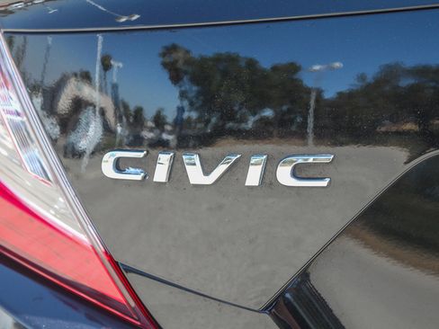 Used 2021 Honda Civic Sport image 11