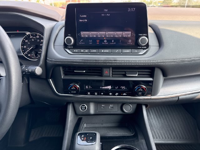 Certified 2023 Nissan Rogue SV FWD image 19