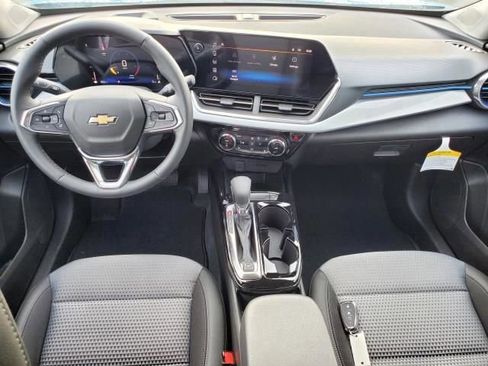 New 2025 Chevrolet Trax LT w/ Driver Confidence Package image 24