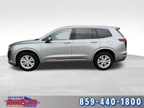 Used 2023 Cadillac XT6 Luxury image 2