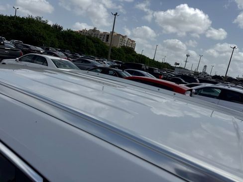 Used 2019 Cadillac XT5 FWD image 8