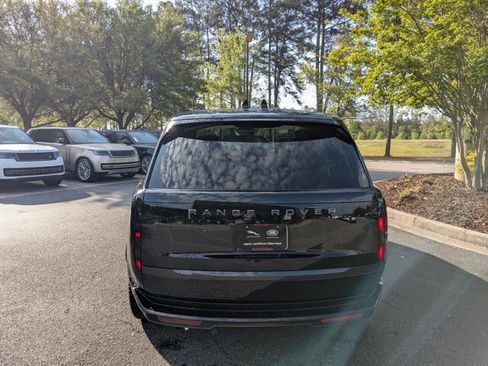 Used 2024 Land Rover Range Rover SE image 6