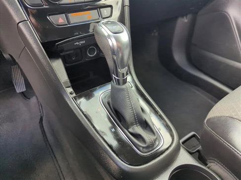 Used 2019 Buick Encore Sport Touring FWD image 11