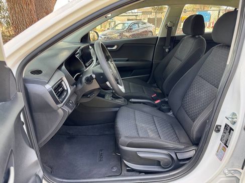 Used 2022 Kia Rio LX image 14