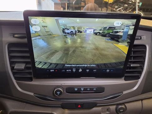 Used 2022 Ford Transit 350 XLT image 28