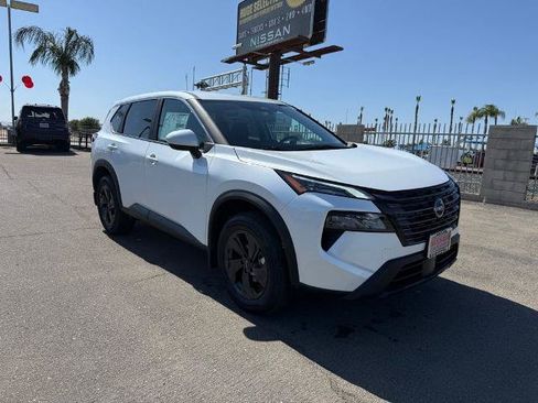 New 2026 Nissan Rogue SV AWD/4WD image 1