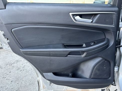 Used 2019 Ford Edge SEL w/ Equipment Group 201A image 23