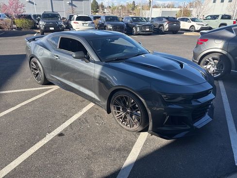 Used 2018 Chevrolet Camaro ZL1 image 2