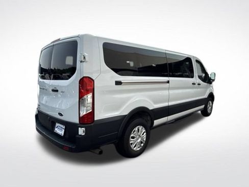 Used 2023 Ford Transit 350 XLT RWD image 4