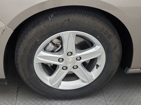 Used 2024 Chevrolet Malibu LS FWD image 31
