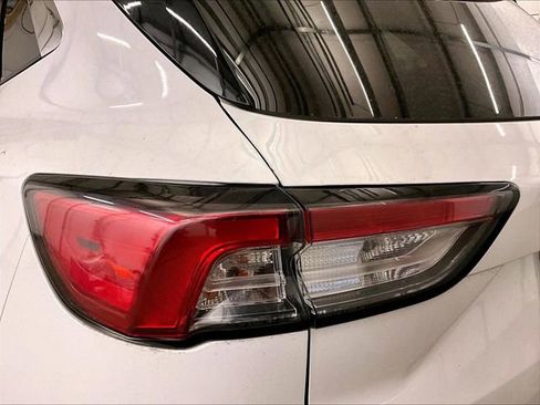 Certified 2020 Ford Escape SE AWD/4WD image 28