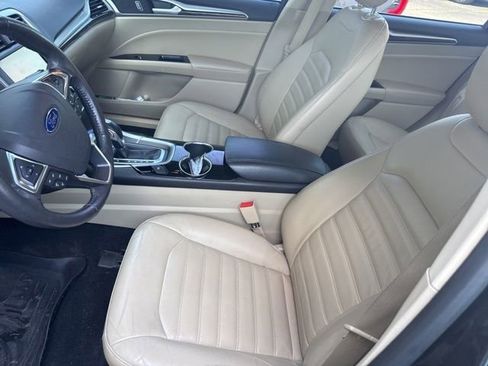 Used 2016 Ford Fusion SE w/ Equipment Group 202A FWD image 23