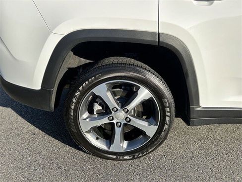 Used 2023 Jeep Grand Cherokee 4WD 4xe w/ Luxury Tech Group II image 12