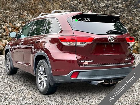 Used 2017 Toyota Highlander XLE w/ Protection Package #3 AWD/4WD image 11