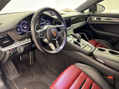 Used 2020 Porsche Panamera GTS AWD/4WD image 4