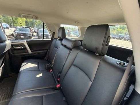 Used 2022 Toyota 4Runner TRD Sport w/ Technology Package AWD/4WD image 18