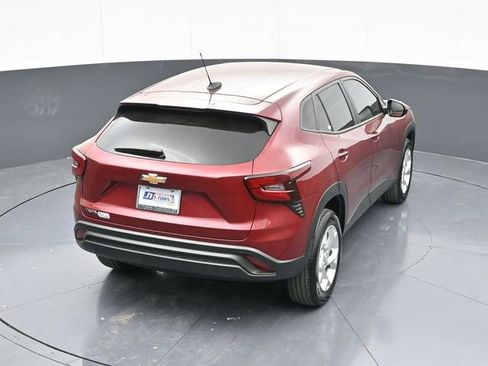 Used 2024 Chevrolet Trax LS w/ LS Convenience Package image 58