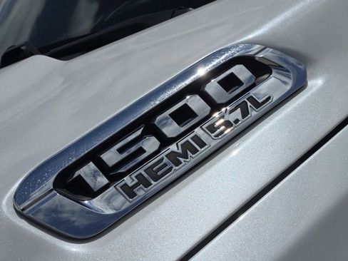 Used 2022 RAM 1500 Limited AWD/4WD image 12