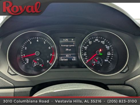 Used 2017 Volkswagen Jetta SE image 16