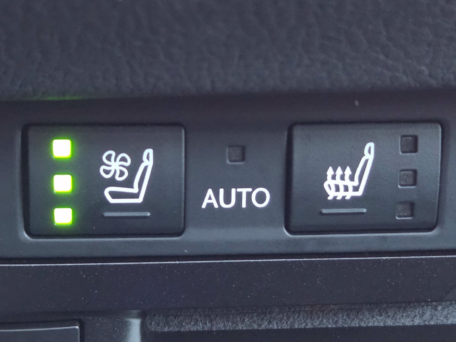 Used 2019 Lexus ES 350 F Sport w/ Accessory Package FWD image 4
