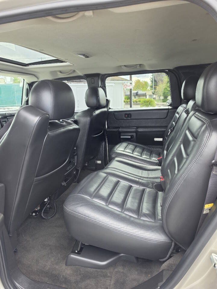 Used 2005 HUMMER H2 w/ Preferred Equipment Group AWD/4WD image 13
