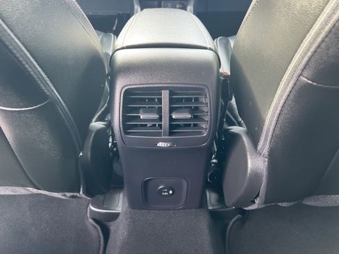 Used 2022 Ford Escape SEL image 18