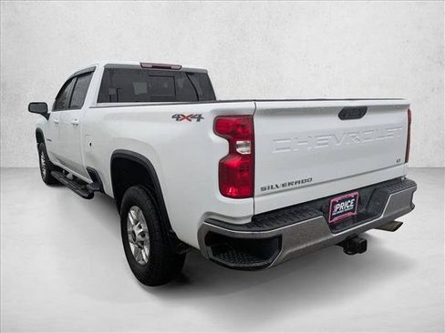 Used 2022 Chevrolet Silverado 2500 LT w/ Convenience Package AWD/4WD image 8