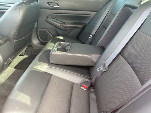 Certified 2019 Nissan Altima 2.5 SR w/ SR Premium Package image 13