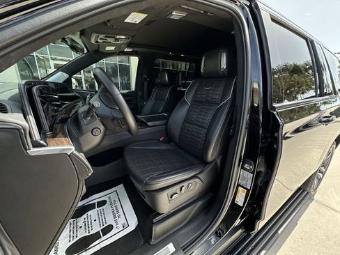 Certified 2022 Cadillac Escalade ESV Sport Platinum RWD image 19