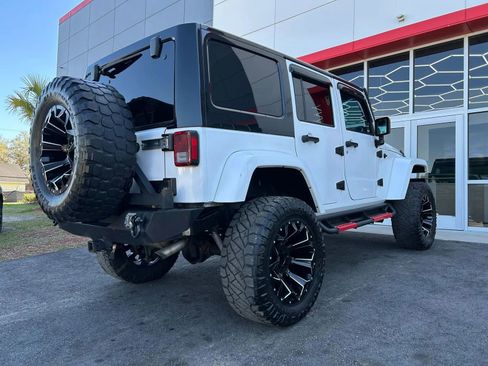 Used 2017 Jeep Wrangler Unlimited Sahara w/ Dual Top Group image 4