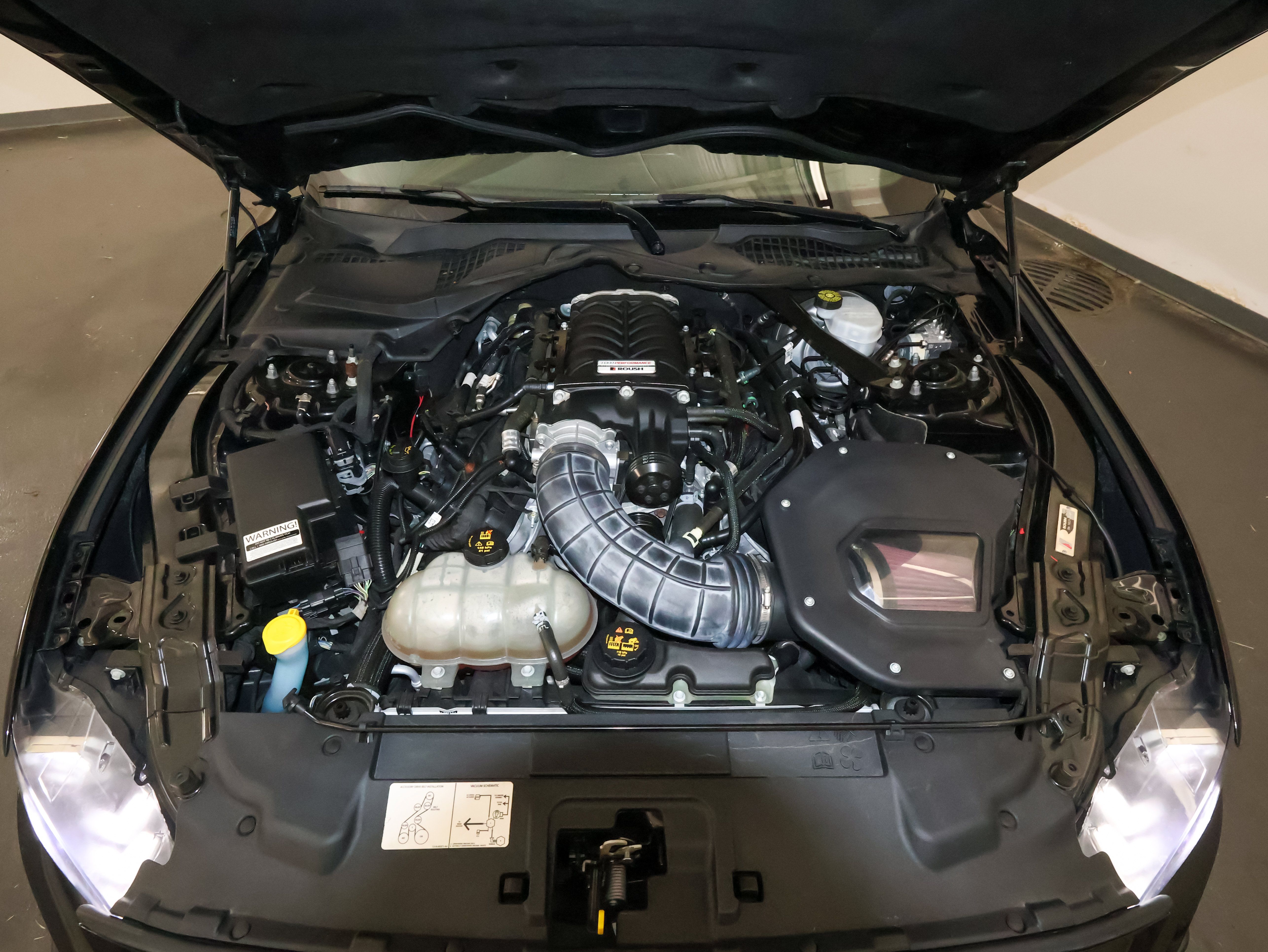 Used 2018 Ford Mustang GT Premium w/ GT Performance Package RWD image 52