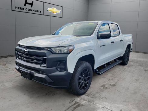 New 2026 Chevrolet Colorado W/T w/ WT Custom Package AWD/4WD image 1