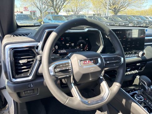 New 2026 GMC Canyon Elevation w/ Convenience Package AWD/4WD image 12