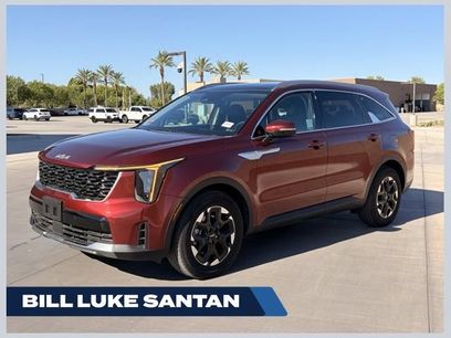 Used 2025 Kia Sorento S w/ Panoramic Sunroof Package