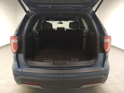 Used 2019 Ford Explorer XLT w/ Equipment Group 202A AWD/4WD image 29