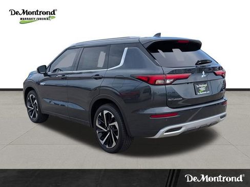 New 2025 Mitsubishi Outlander SEL image 7