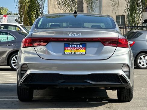 Used 2023 Kia Forte LXS w/ LXS Technology Package image 5