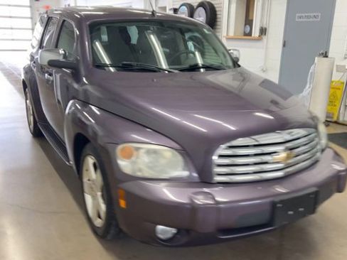 Used 2006 Chevrolet HHR LT w/ Preferred Equipment Group image 3
