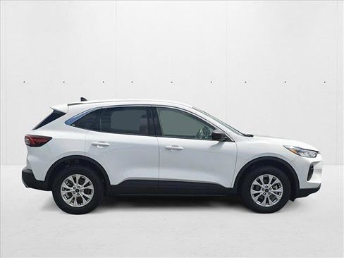 Used 2024 Ford Escape Active image 4