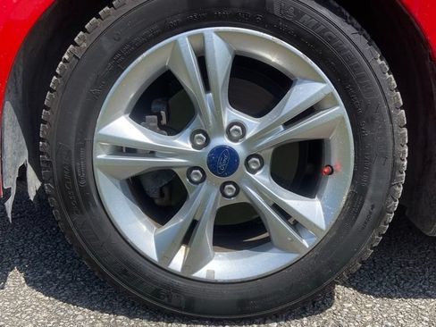 Used 2014 Ford Focus SE FWD image 9