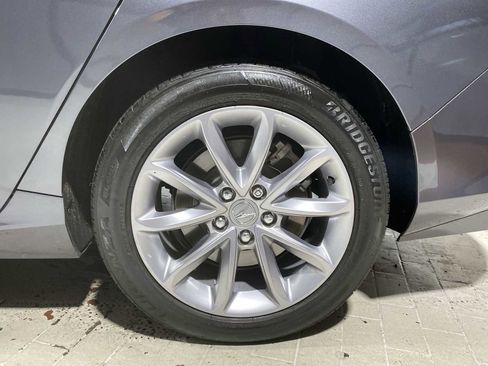 Used 2023 Acura TLX image 8