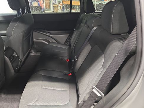 New 2026 Jeep Cherokee Laredo image 12