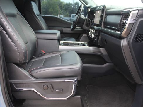 Used 2023 Ford F250 Lariat w/ Lariat Ultimate Package AWD/4WD image 16
