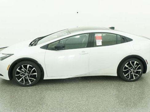 New 2026 Toyota Prius Plug-In Hybrid image 6