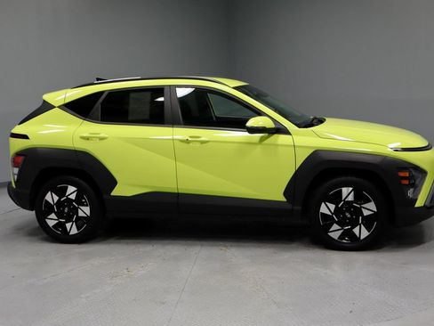 Used 2024 Hyundai Kona SEL FWD image 11