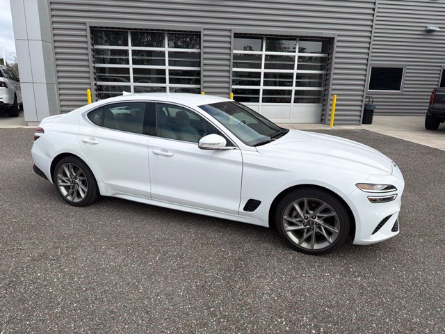 Used 2022 Genesis G70 2.0T RWD image 2
