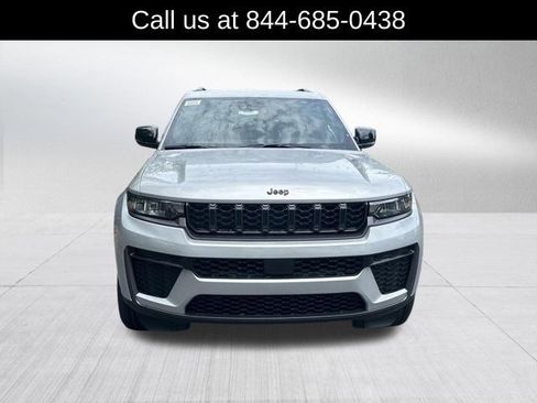 New 2026 Jeep Grand Cherokee Altitude RWD image 2