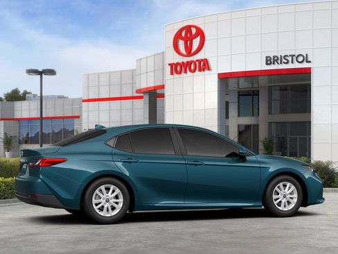 New 2026 Toyota Camry LE FWD image 39