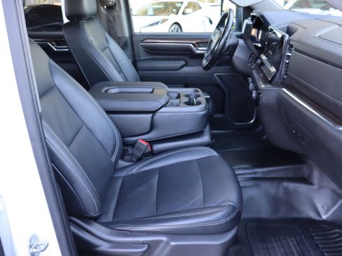 Used 2024 Chevrolet Silverado 3500 LT AWD/4WD image 37