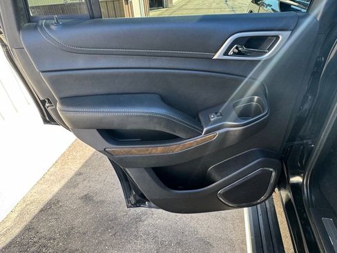 Used 2019 GMC Yukon Denali image 30